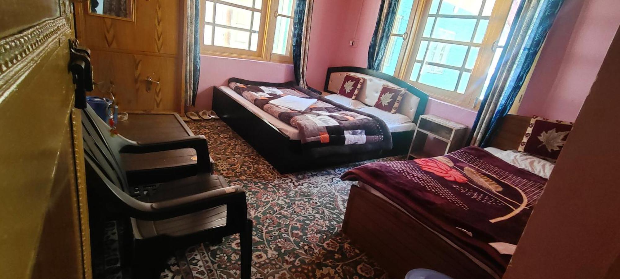 Friends Enclave Gurez Otel Kanzalwan Dış mekan fotoğraf